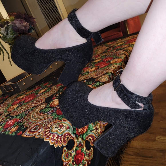 Dolls Kill Sugar Thrillz Feline Good Fuzzy Black Platform Heels Goth Fetish 8 - Picture 6 of 10